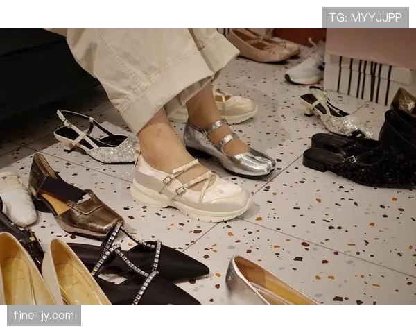 张家齐比赛后直接买了鞋柜？这鞋数怕是能开小店了吧！