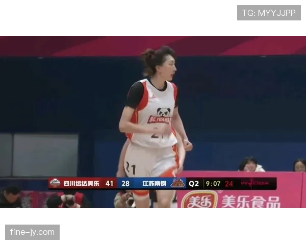 韩旭随手拿的手袋值我家半年生活费，刷到这画面尴尬得不敢吐槽